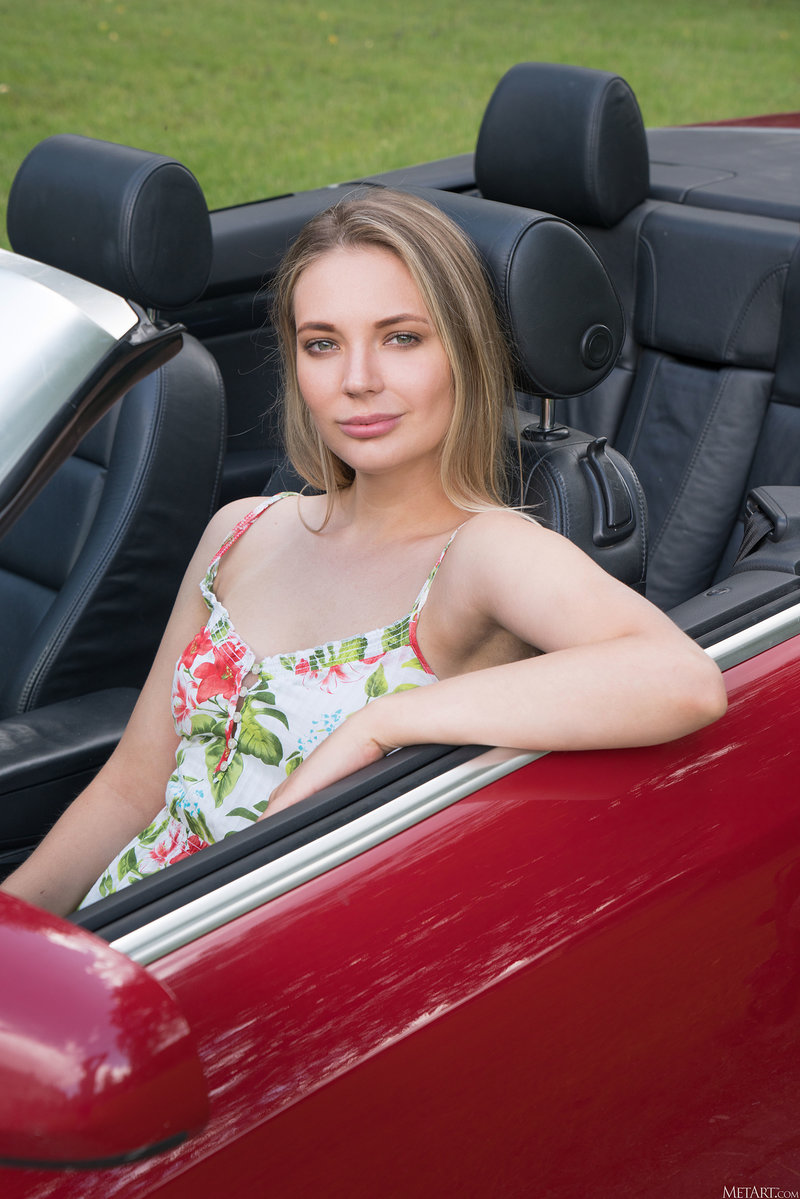 Нина, 18 лет, 1 размер груди